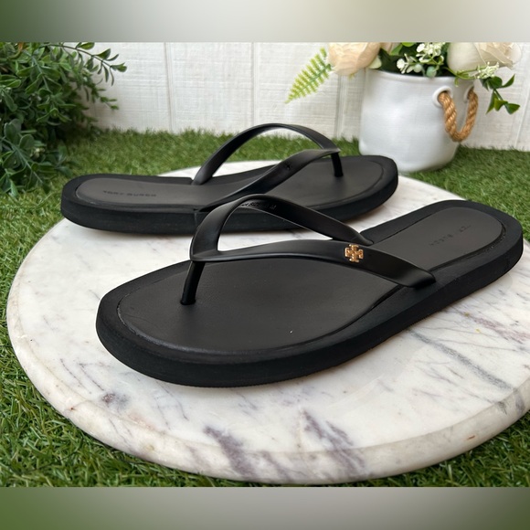 Tory Burch Shoes - Tory Burch Black Minimalist Flip Flop Sandals women size 10 preowned